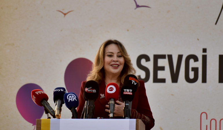 1736956827151Tangul-Unal-Caginer-Cocuk-Sevgi-Evi-acildi-2-so.jpeg