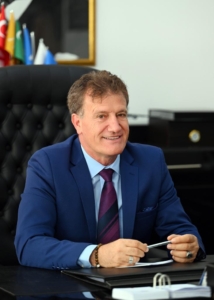Q60.jpg