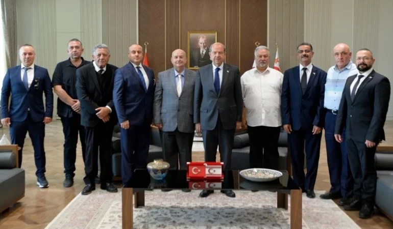 v2kzlardaveerkeklerdeampiyonoldu18_1747231958.webp.webp.webp