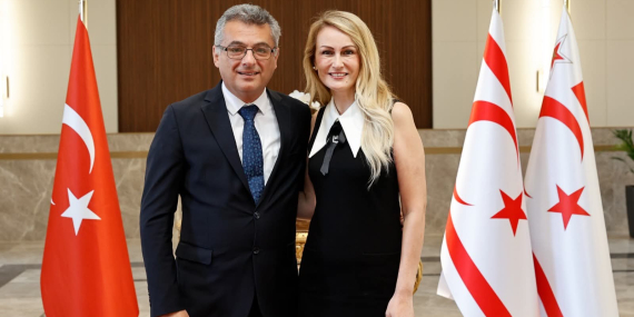 1779868036893CB-fotogra-1.jpg