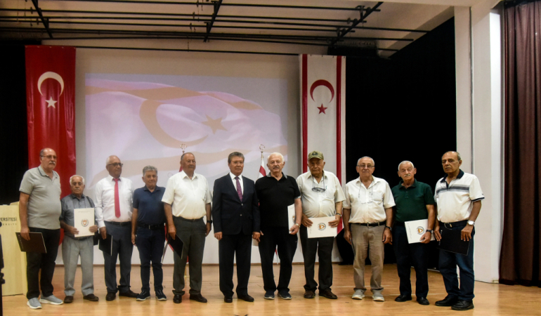 1782812514660Gazi-karti-takdim-toreni-yapildi-5-so-1024x683-1.jpg