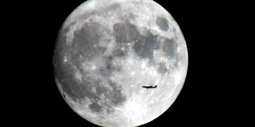 moon-2096935-1024x576-1.jpg
