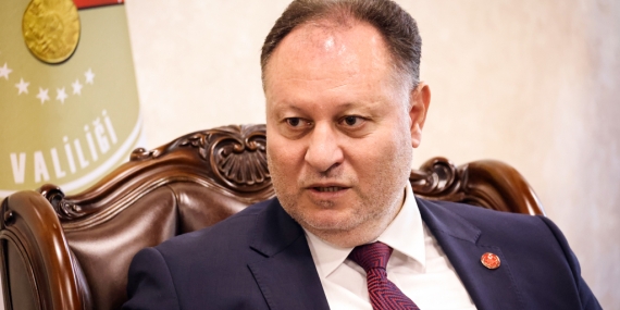 1786448770373OZTURKLER-KAHRAMANMARAS-VALISI-5-1024x682-2.jpg